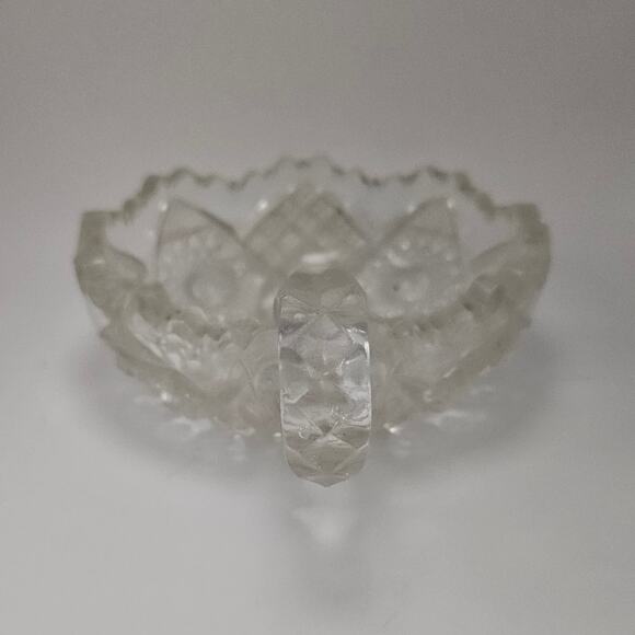 Vtg Clear Pressed Glass Handled Nappy Dish 5" Sawtooth Edge Starburst Pattern - Picture 2 of 6